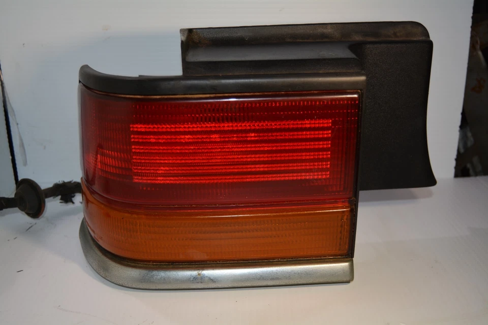1989 - 1992 DODGE SPIRIT LEFT SIDE TAIL LIGHT OEM, 166-01617 - Image 3 of 4