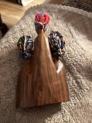 Vintage Hand Carved Wooden Sculpture; Four African Women Heads w/ Scarves - Picture 3 of 3