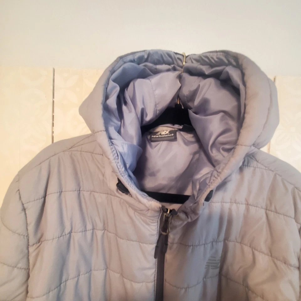 Abrigo Chaqueta New Balance Puffer Extra Grande Con Capucha Umbría Púrpura Lavanda Cremallera  Foto 3 de 4
