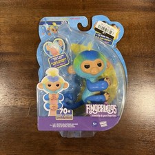 Fingerlings Baby Monkey - Leo (Blue) Toy Inte...