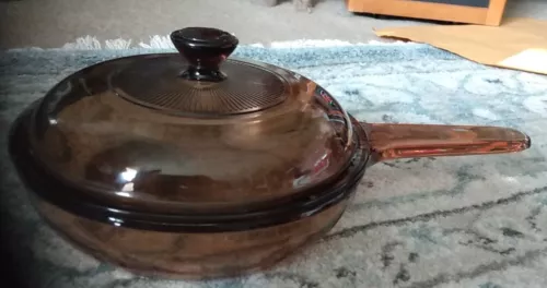 VISIONS Amber Cookware 7 3/8" Frying Pan France & Pyrex Lid  V 1.5 C