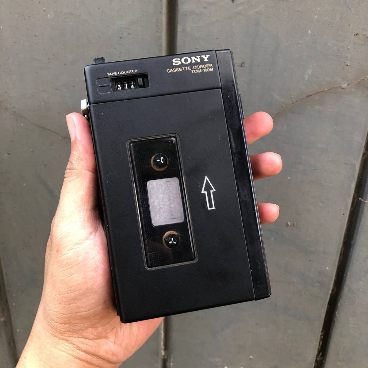 Sony TCM-100b Pre TPS-L2 Walkman Retro First Generation