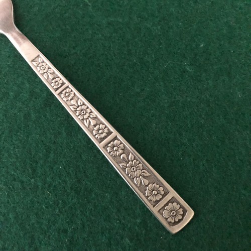 3 Pc SERTA Imperial International Floral Stainless Korea 2 Knives & 1 Salad Fork - Picture 2 of 4