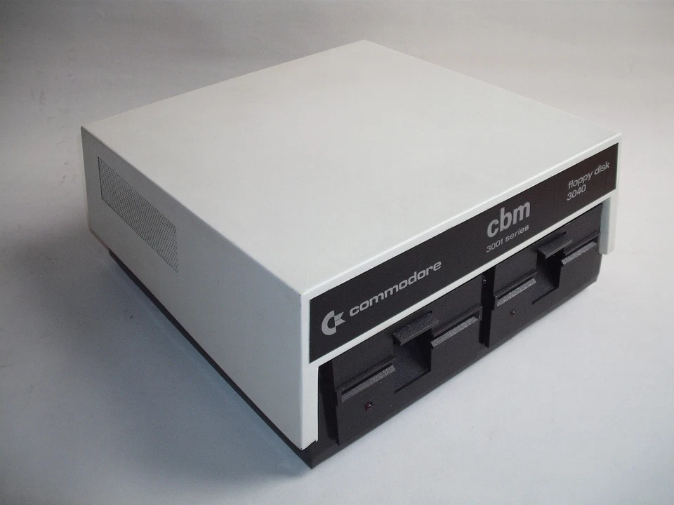 Commodore CBM 3040 Floppy / Disk-Station   Very good condition! - Bild 3 von 4