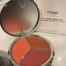 Iconic London Lip and Cheek Cream Trio Palette Mirrored Compact 3 Shades Mirror