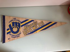 Milwaukee Brewers 1982 pennant Eastern Autograph Jim Gantner VINTAGE Memorabilia