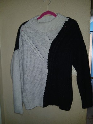 Vera Wang Plus Size  Knitted Black White Knotted  Sweater 2xl