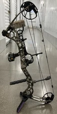 Bear Archery Pledge Compound Bow 21-30" Draw Length 40-70# Right Hand Package