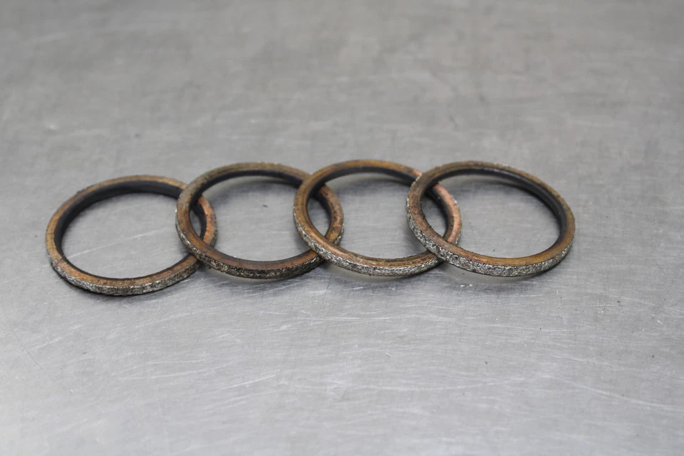 08-16 YAMAHA YZF R6 EXHAUST PIPE FLANGE GASKET HEADER - Image 3 of 4