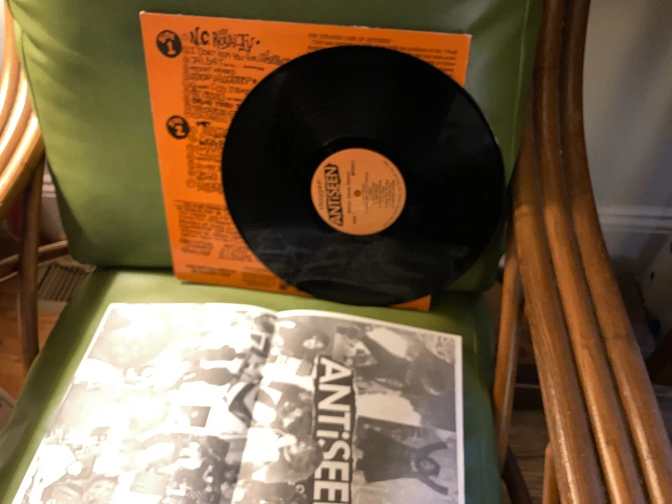 ANTISEEN - HONOUR AMONG THIEVES LP VINYL Original 1988 Rare Punk VG+ Foto 2 de 3