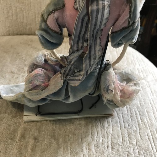 ANTIQUE ARTISAN MADE PAINTED DOLL & VELVET DRESS/FLOWERS STAND/ORNAMENT 1800’S - Picture 10 of 18