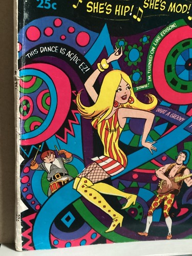 BUNNY #4 HARVEY GIANT COMICS 1968 QUEEN OF THE IN-CROWD - Picture 4 of 9