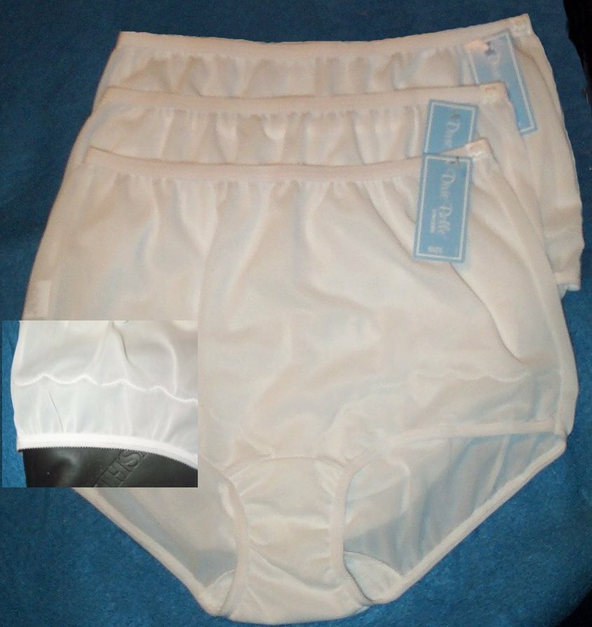 3 Pair Dixie Belle White Nylon Size 7 Scalloped Leg Panty Style