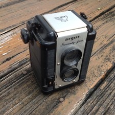 Argus Seventy Five Camera Black Bakelite Aluminum Photography Photos Vtg 50s