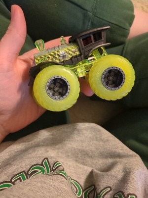 Mattel Hot Wheels Monster Truck Loco Punk Train 1:64 Scale