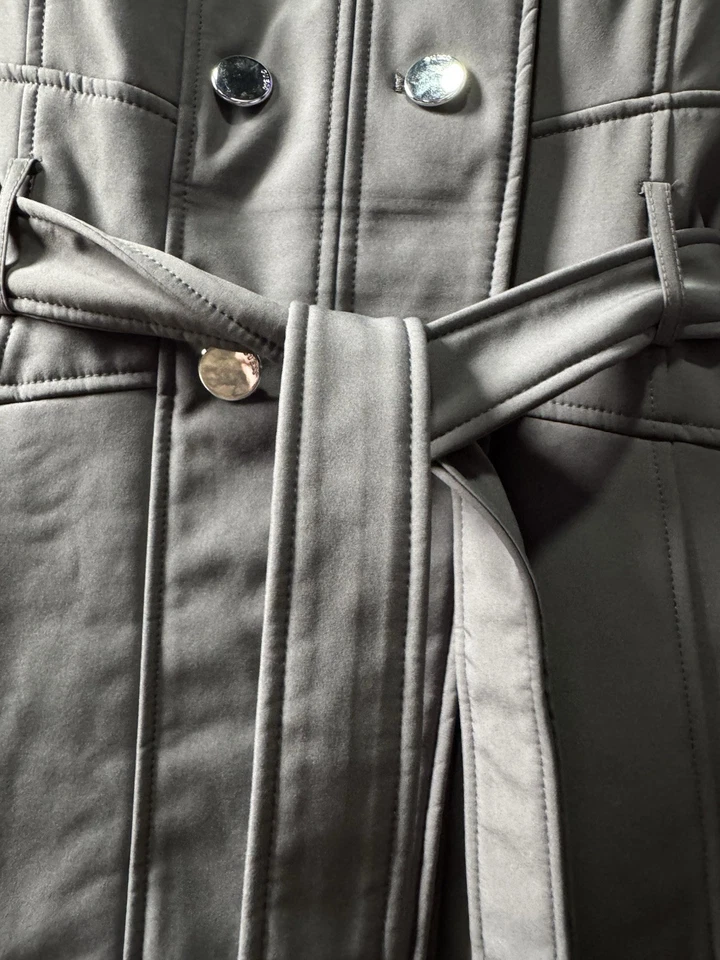 RARE Guess Women’s Jacket Size Small. Grey Windbreaker With Hoodie. NEVER USED. - Image 3 of 4