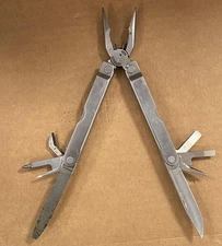VINTAGE LEATHERMAN MULTI-TOOL MADE IN U.S.A PORTLAND, OR- USED.