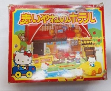 Hello Kitty Toys Akai Yane Hotel Showa Retro Mimi Daniel Anime Character Goods