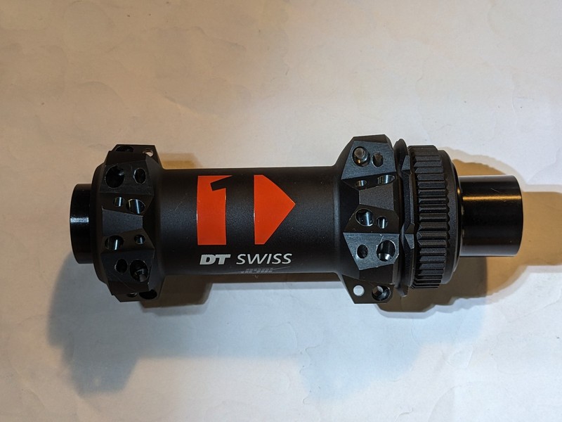 DT Swiss 240 15x100mm front hub 28h