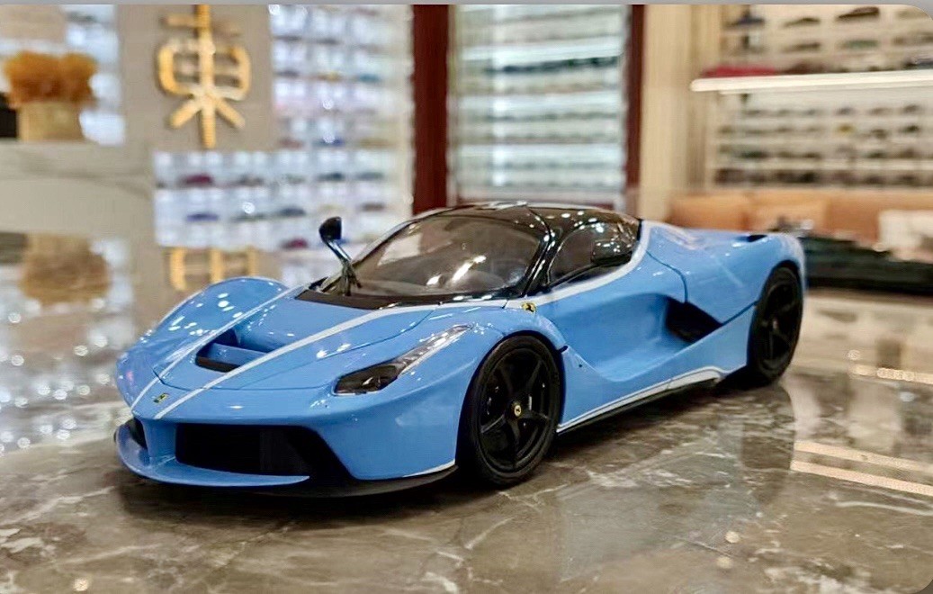 Miniature BBR Ferrari FXXK 1/18 #47 Blanc/Rouge - Édition Limitée 09/99 - Italie