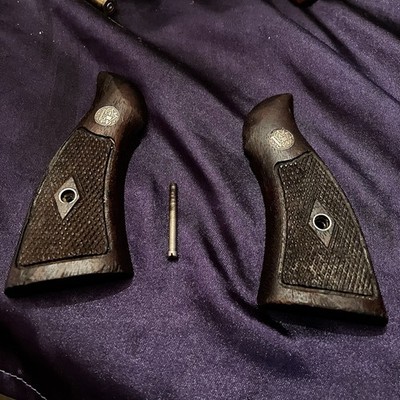Vtg Smith & Wesson K Frame  Magna WOOD Grips 10 12 13 14 15 19 K22 K38 W Screw