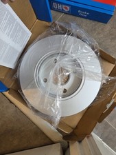 Quinton Hazell Brake Discs Pair Front. For Ford Fiesta 1995-2012