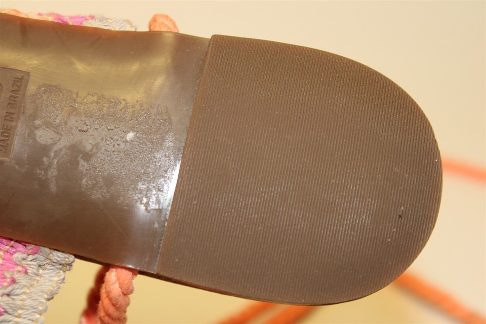 Schutz Zendy Pastel Crocheted Tasseled Ankle Tie Sandals Womens Size 9.