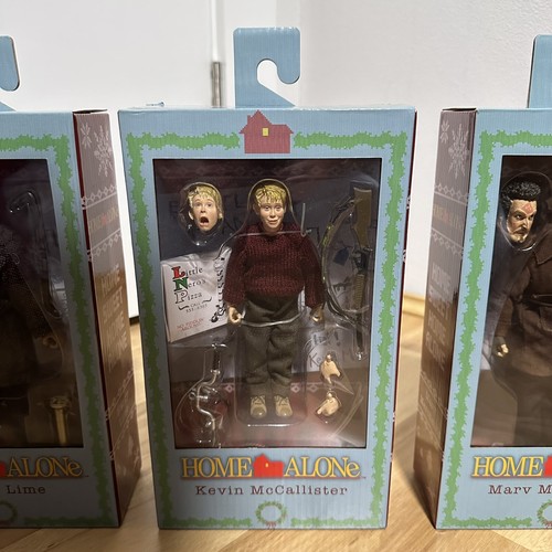 NECA Home Alone Set of 3 - Kevin Harry Marv - Action Figure - Picture 3 of 5