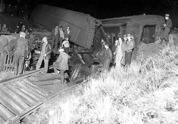 Long Island Railroad train acccident High speed on dangerous curve .. Old Photo