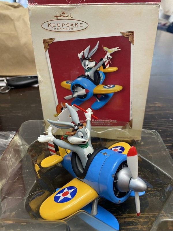 Hallmark Keepsake Ornament ‘Bugs The Barnstormer’ Bugs Bunny Looney Tunes 2003