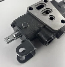 Genuine Kubota YW312-0011 Acting Hydraulic Valve Assembly thumbnail 6
