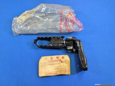 その他 pc 1973 Honda XL250 OEM Foot Pegs 50620-329-770 50630-329-670 for