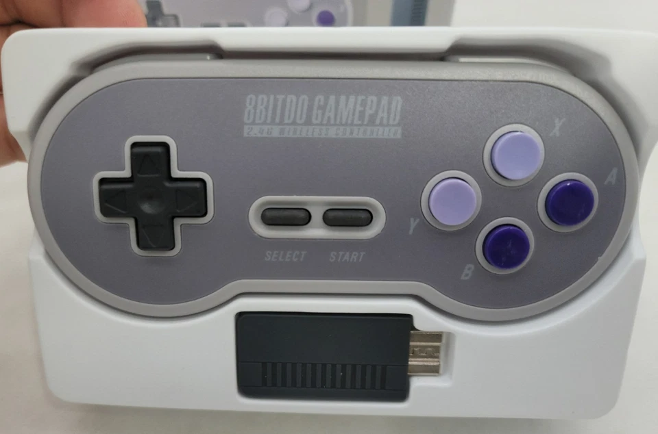 Gamepad sem fio 8Bitdo SN30 2.4G para edição clássica original SNES/SFC - Imagem 2 de 4
