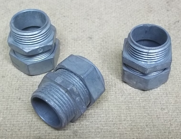 Compression Connectors for 3/4in Conduit Lot of 3