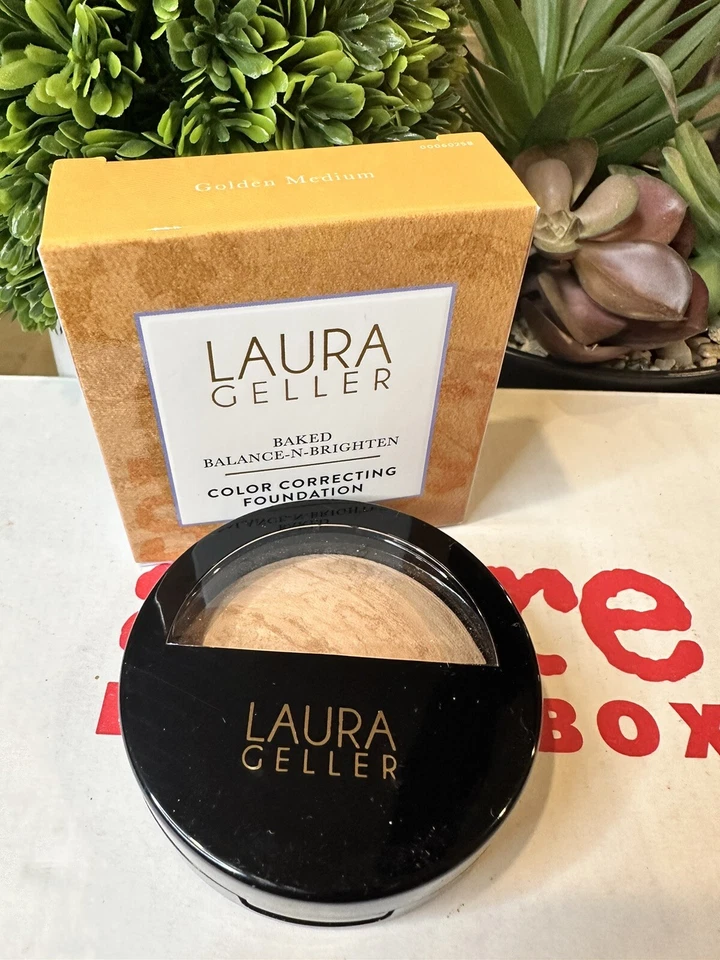 Laura Geller Baked Balance-n-Brighten Color Correcting Foundation Golden Medium. - Image 4 of 4