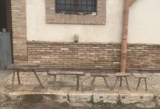 Antico sgabello a tre e 4 gambe sedia in legno massello rustico rurale fine '800