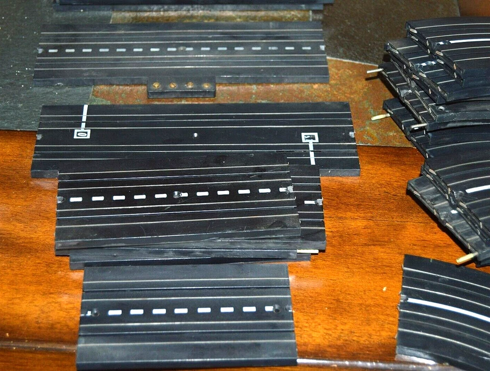 Juego de coches de carreras AURORA con bancos 6 controles y paquete de energía SIN coches Foto 4 de 4