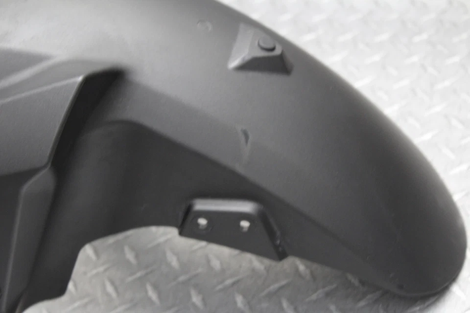 2014 YAMAHA FZ09 FRONT WHEEL FENDER COWL FAIRING - Image 4 of 4