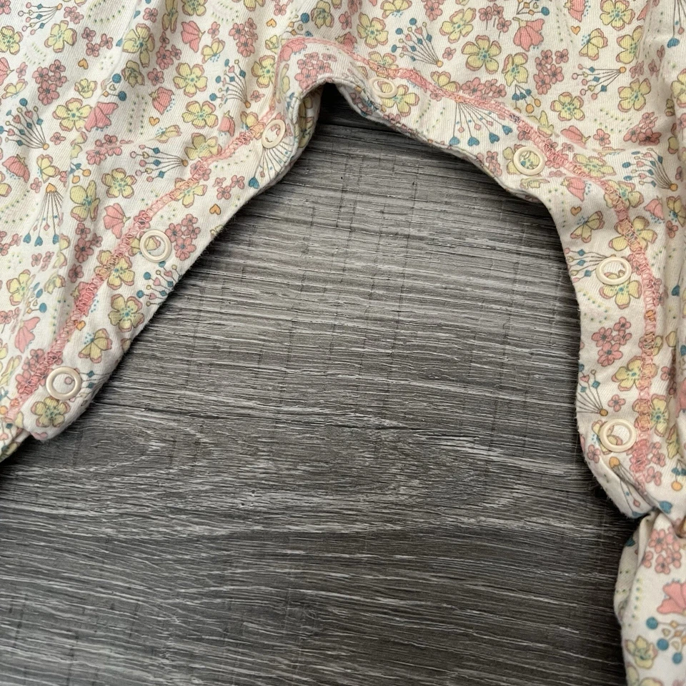 Bebé Lulu Pie Una Pieza Bebé Niña 6M Verde Floral Algodón Orgánico Botón a Presión Foto 4 de 4