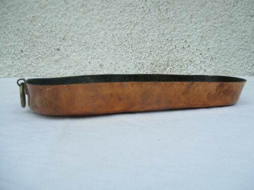 Plat Ancien En Cuivre Français - Diamètre 32 Cm, Pièce Authentique Vintage