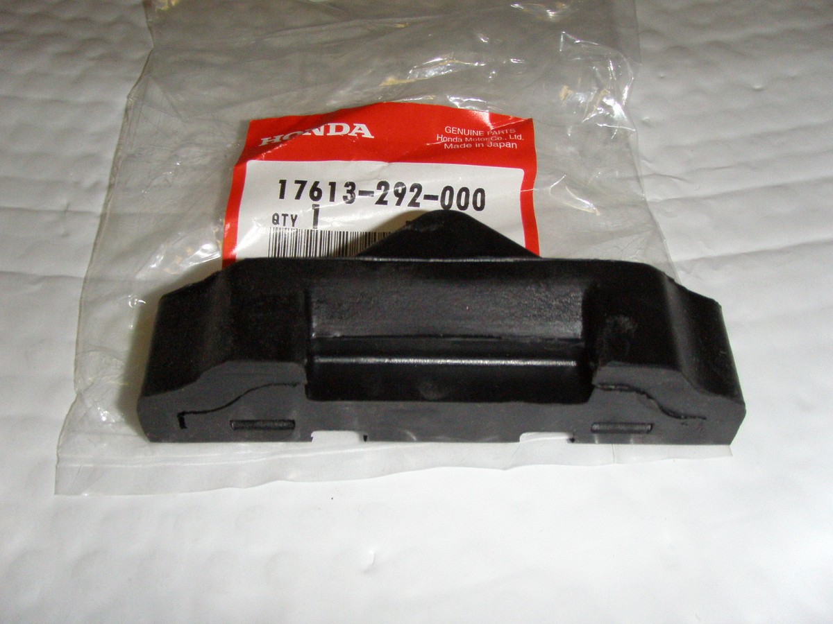 Honda New 175 Tank Rubber 450 CL CB450 CL450 CB175 17613-292-000