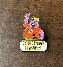 Vintage Chuck E Cheese Cast Member Employee Pin - Kid Check Certified