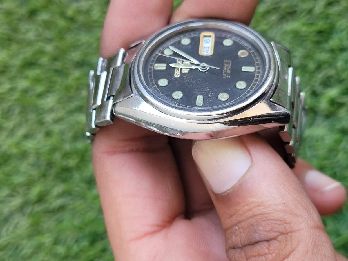 Seiko 5 6309-6100 Automatic Men vintage watch made in Japan