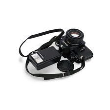 Nikon EM 35mm Film SLR c/w Nikon Series E 50mm f/1.8 Lens  SB-E Speedlight Kit