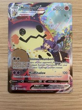 Mimikyu VMAX TG17/TG30 Galleria Allenatore Brilliant Stars, quasi nuovo