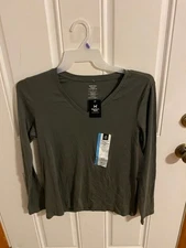 BRAND NEW WOMEN'S SIZE LARGE MEMBER'S MARK LONG SLEEVE V-NECK TEE-GREEN MIDNIGHT