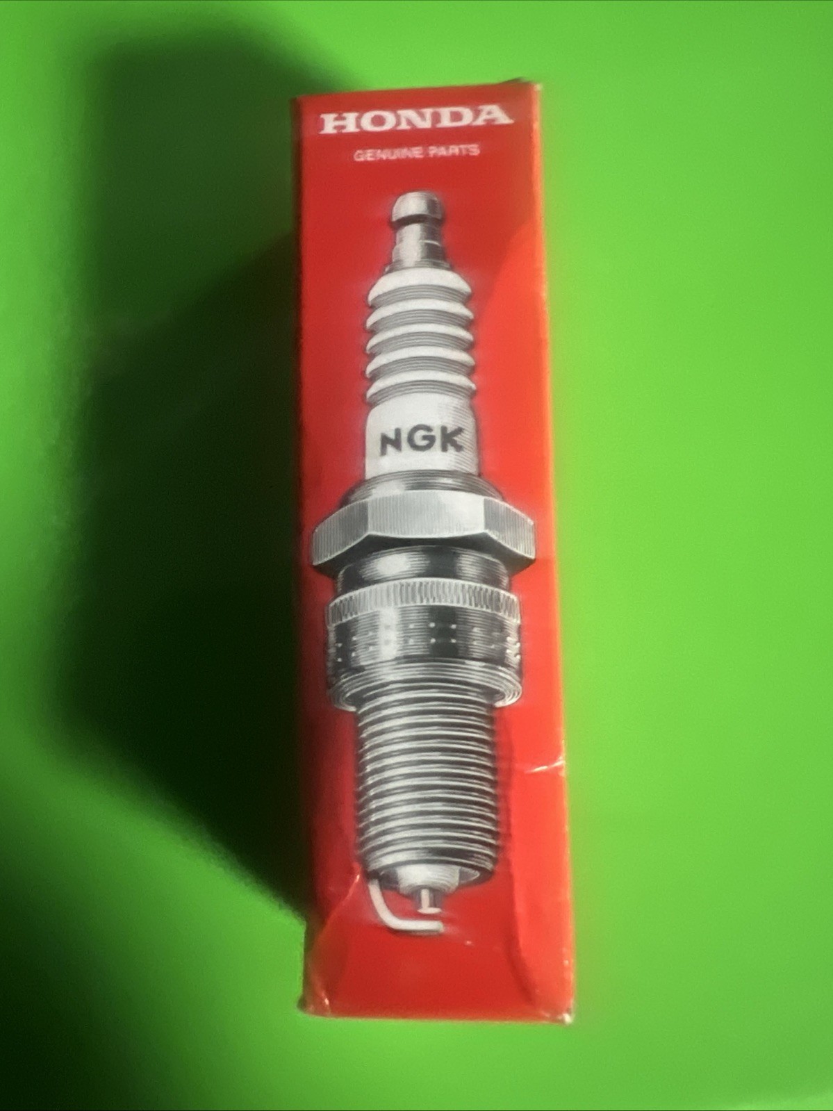 Honda Genuine Spark Plug 98056-56718 CR6HSA