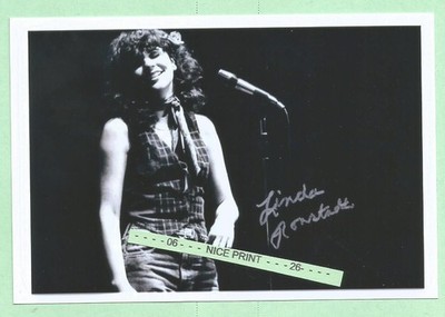 Found PHOTO of Beautiful Singer LINDA RONSTADT Legendary Voice and Performer