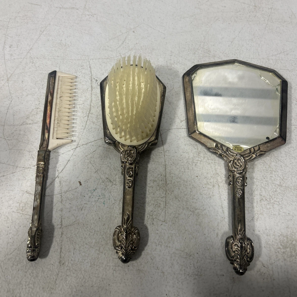 シルバー製 ヘアブラシ・ミラーセット アメリカ ヴィンテージ 銀製 かがみ 鏡 Silver Brush Comb Set In Collectible Vanity Accessories for sale