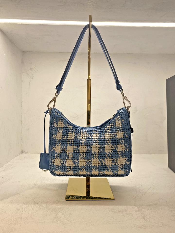 Prada Re-Edition, foto 2 di 5